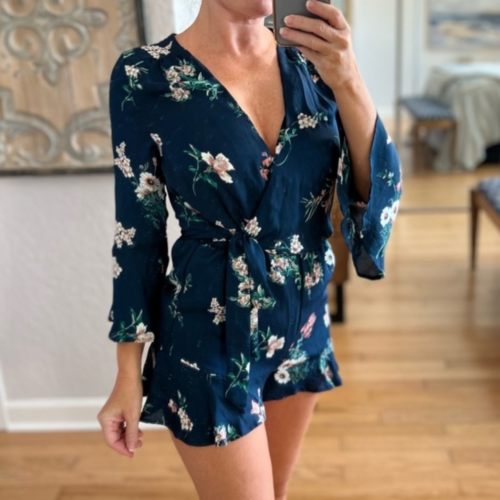 NWOT Macy’s Mind Code Blue Floral Tie-Side Romper